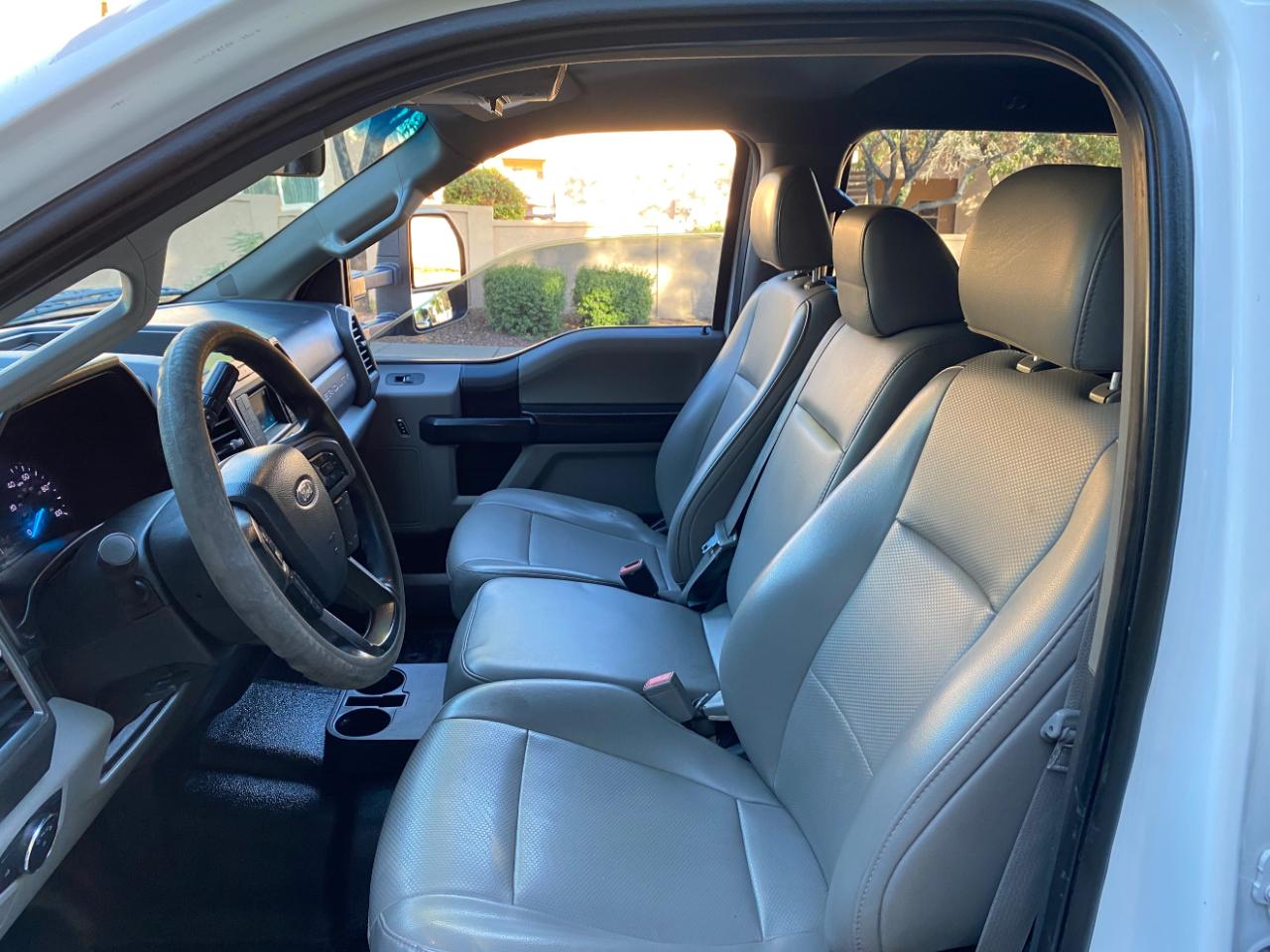 Ford Super Duty F-350 DRW XL 2WD Crew Cab 179" WB 60" CA 2019