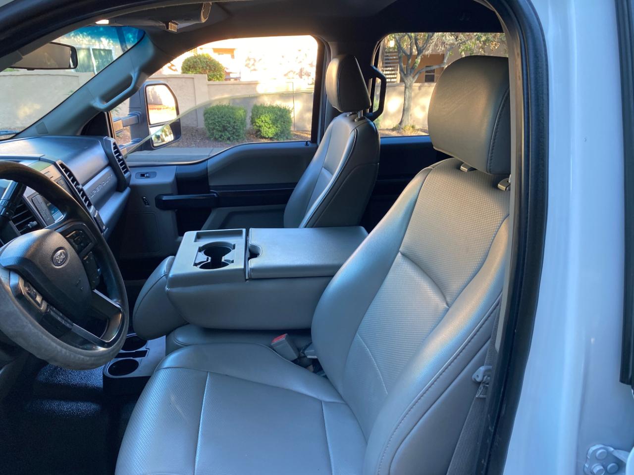 Ford Super Duty F-350 DRW XL 2WD Crew Cab 179" WB 60" CA 2019
