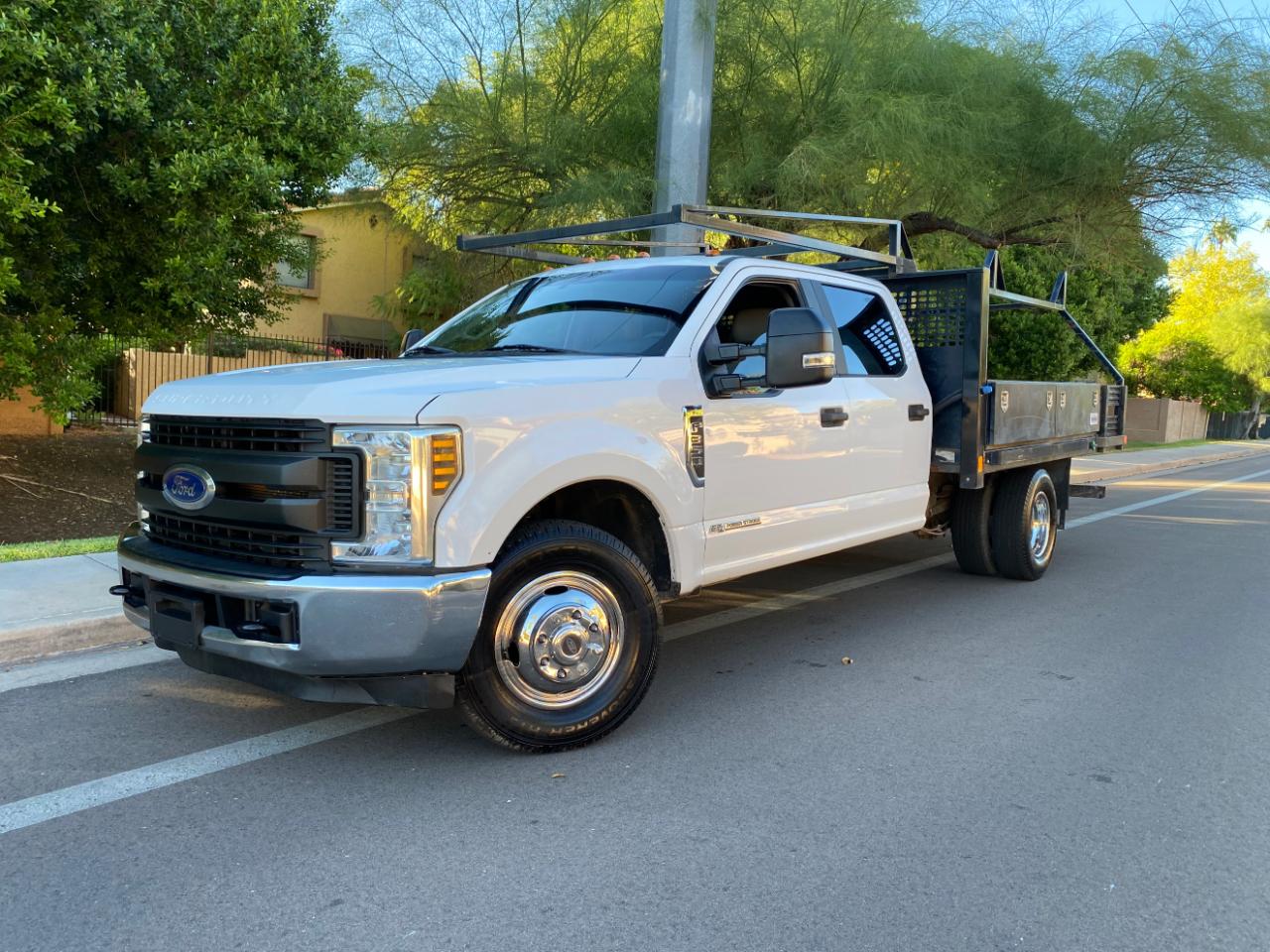 Ford Super Duty F-350 DRW XL 2WD Crew Cab 179" WB 60" CA 2019