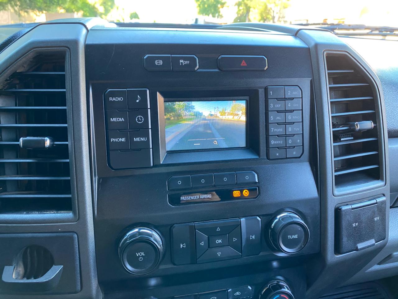 Ford Super Duty F-350 DRW XL 2WD Crew Cab 179" WB 60" CA 2019