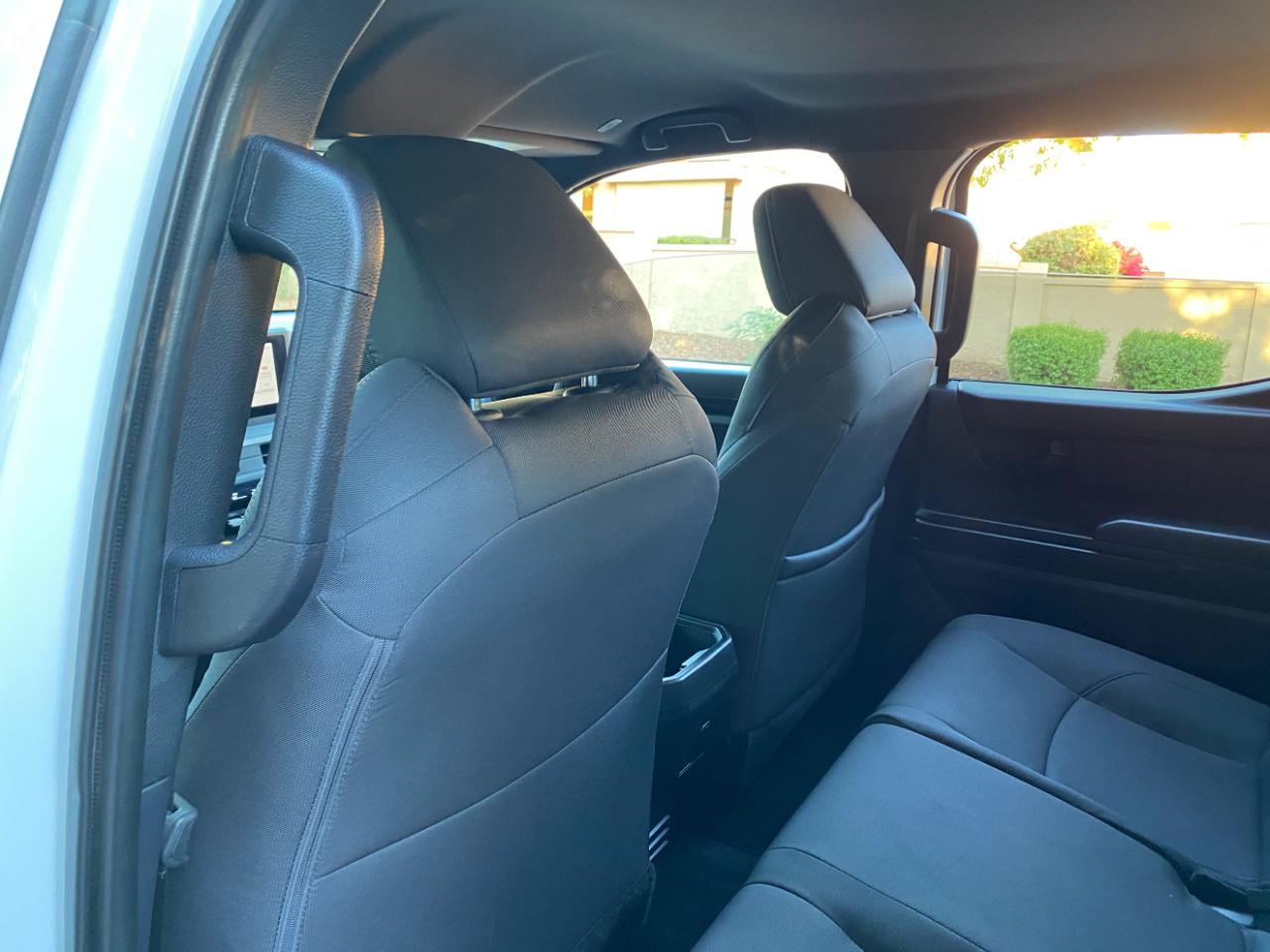 Toyota Tacoma 2WD SR Double Cab 5' Bed AT (Natl) 2025