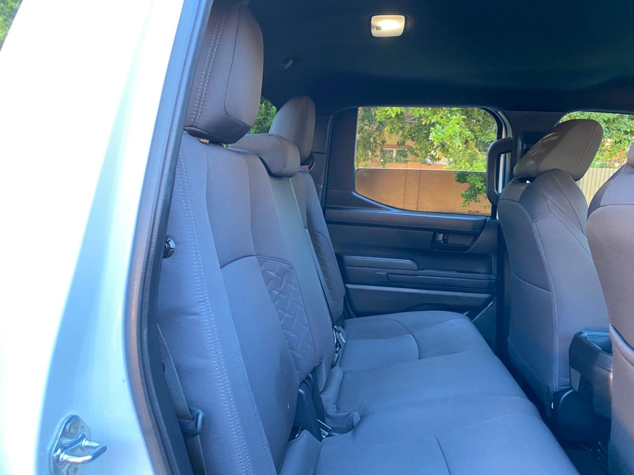 Toyota Tacoma 2WD SR Double Cab 5' Bed AT (Natl) 2025