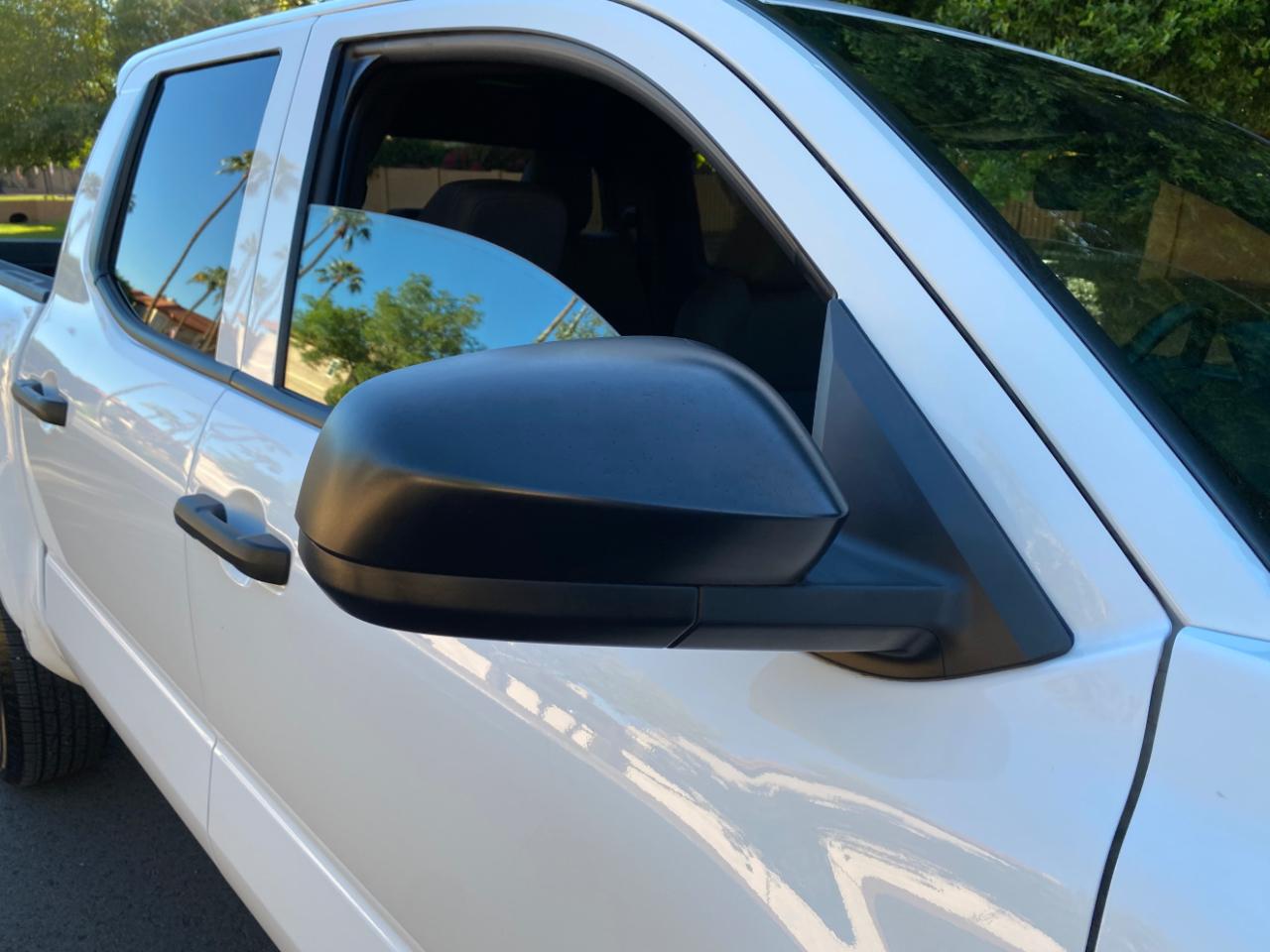 Toyota Tacoma 2WD SR Double Cab 5' Bed AT (Natl) 2025
