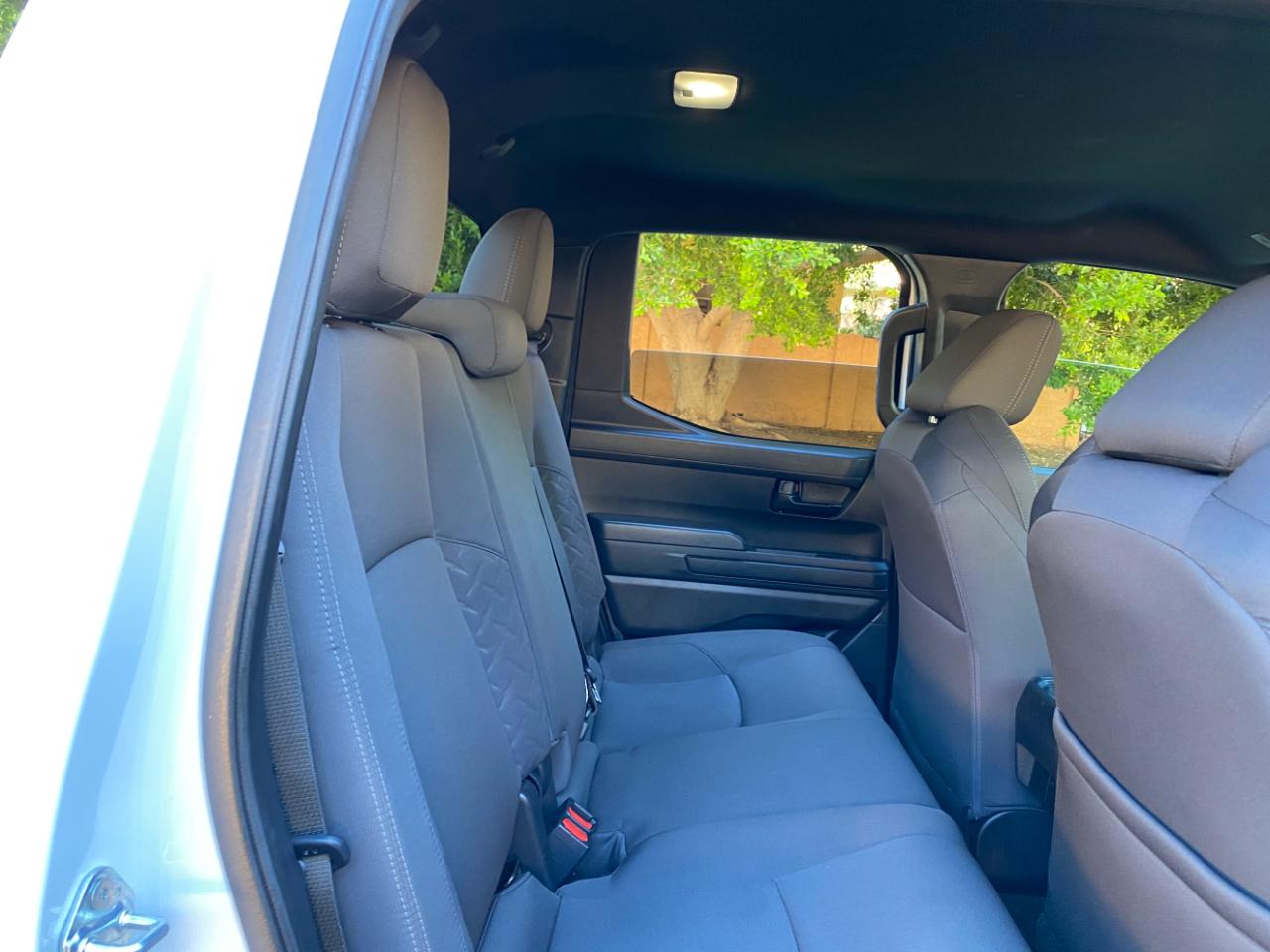 Toyota Tacoma 2WD SR Double Cab 5' Bed AT (Natl) 2025