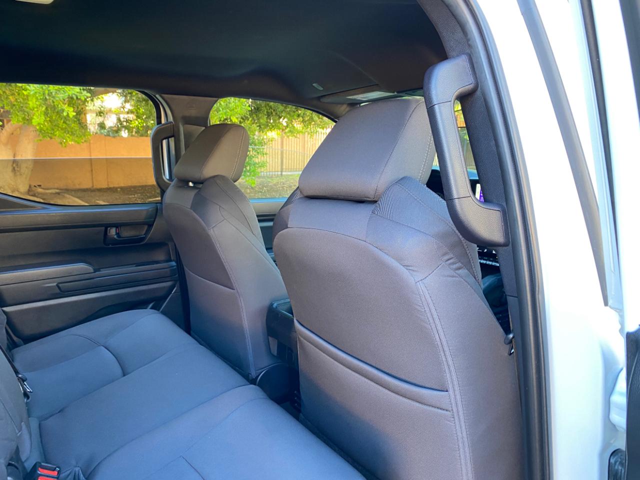 Toyota Tacoma 2WD SR Double Cab 5' Bed AT (Natl) 2025