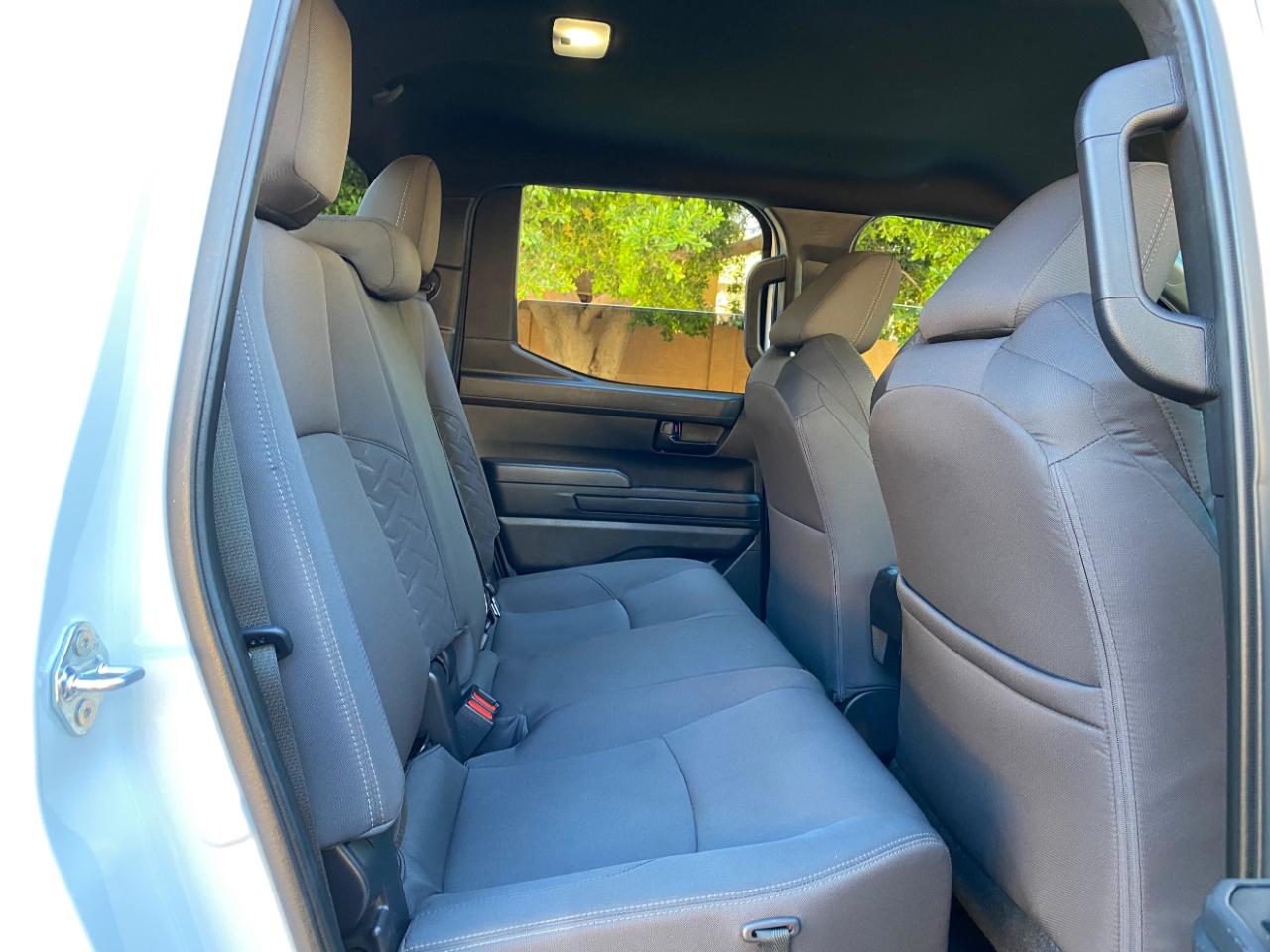 Toyota Tacoma 2WD SR Double Cab 5' Bed AT (Natl) 2025