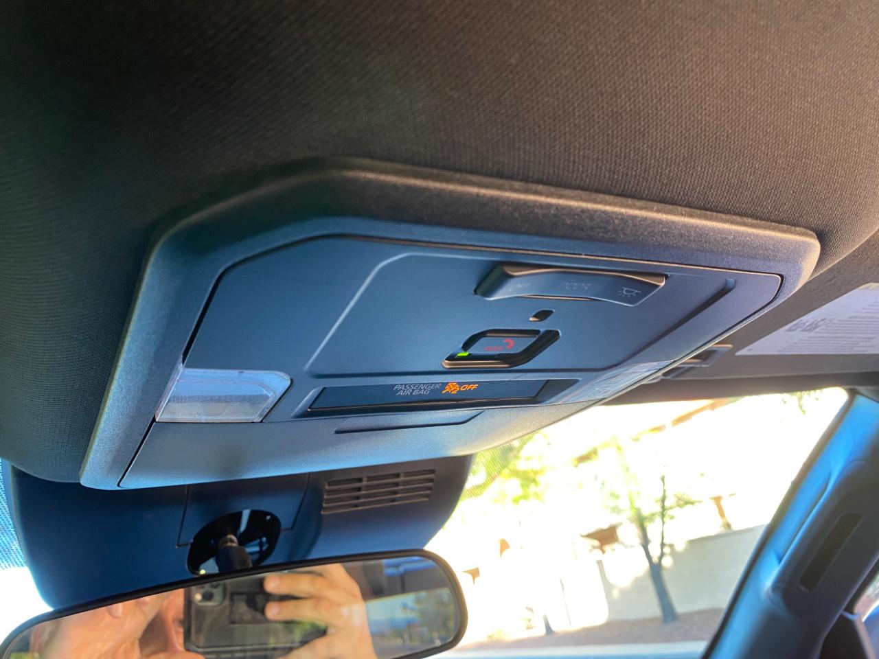 Toyota Tacoma 2WD SR Double Cab 5' Bed AT (Natl) 2025