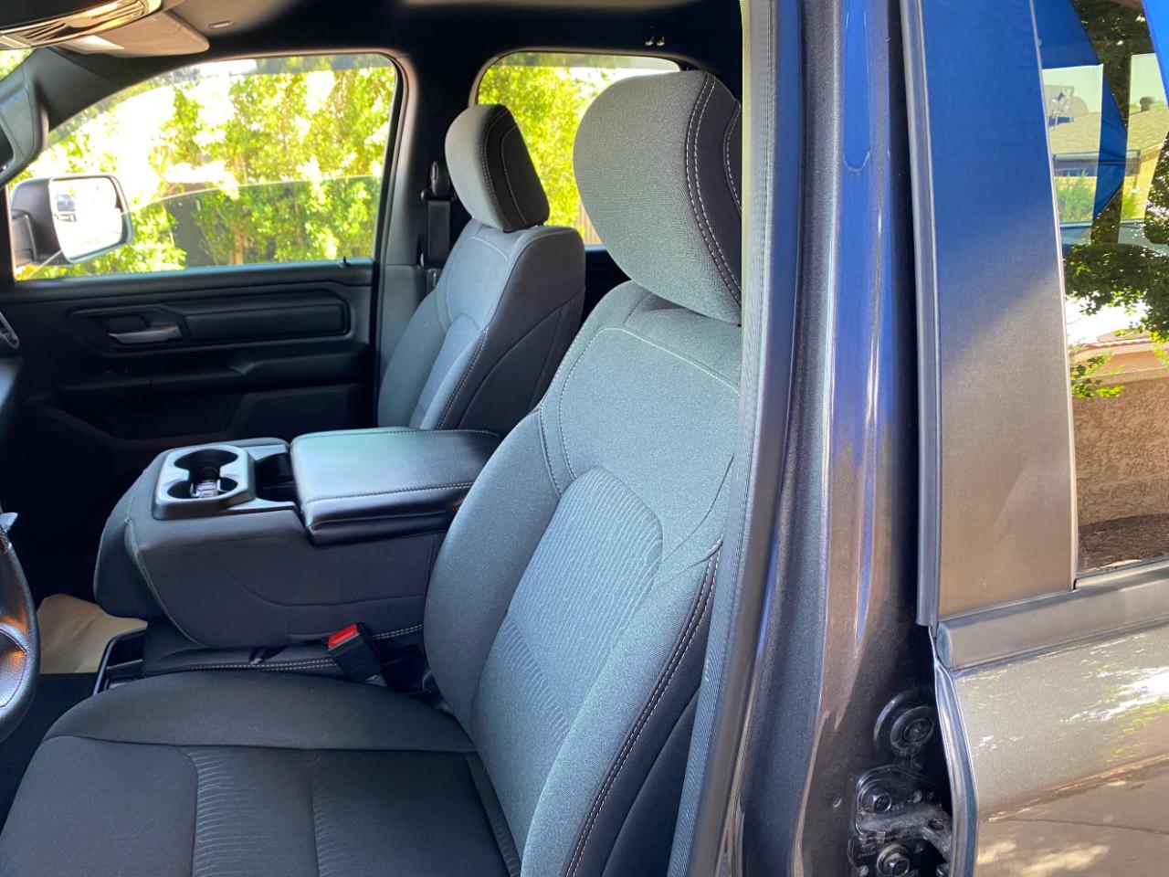 RAM 1500 Tradesman 4x4 Quad Cab 6'4" Box 2024