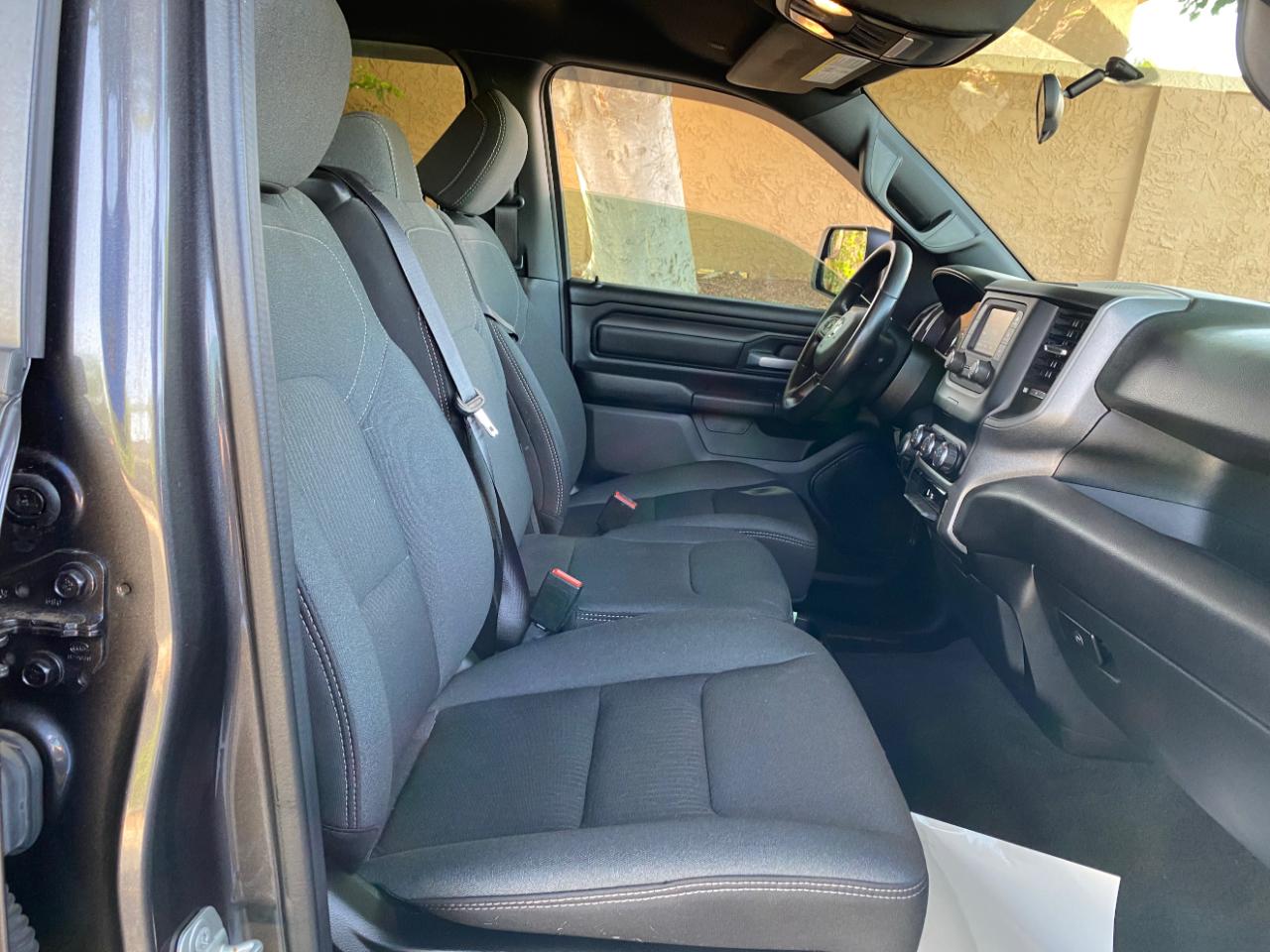 RAM 1500 Tradesman 4x4 Quad Cab 6'4" Box 2024