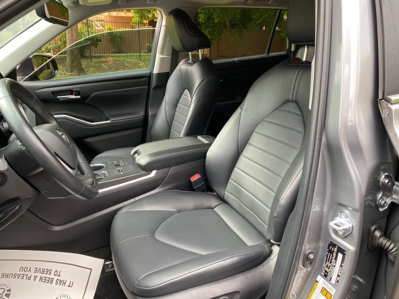 Toyota Highlander Limited FWD (Natl) 2025