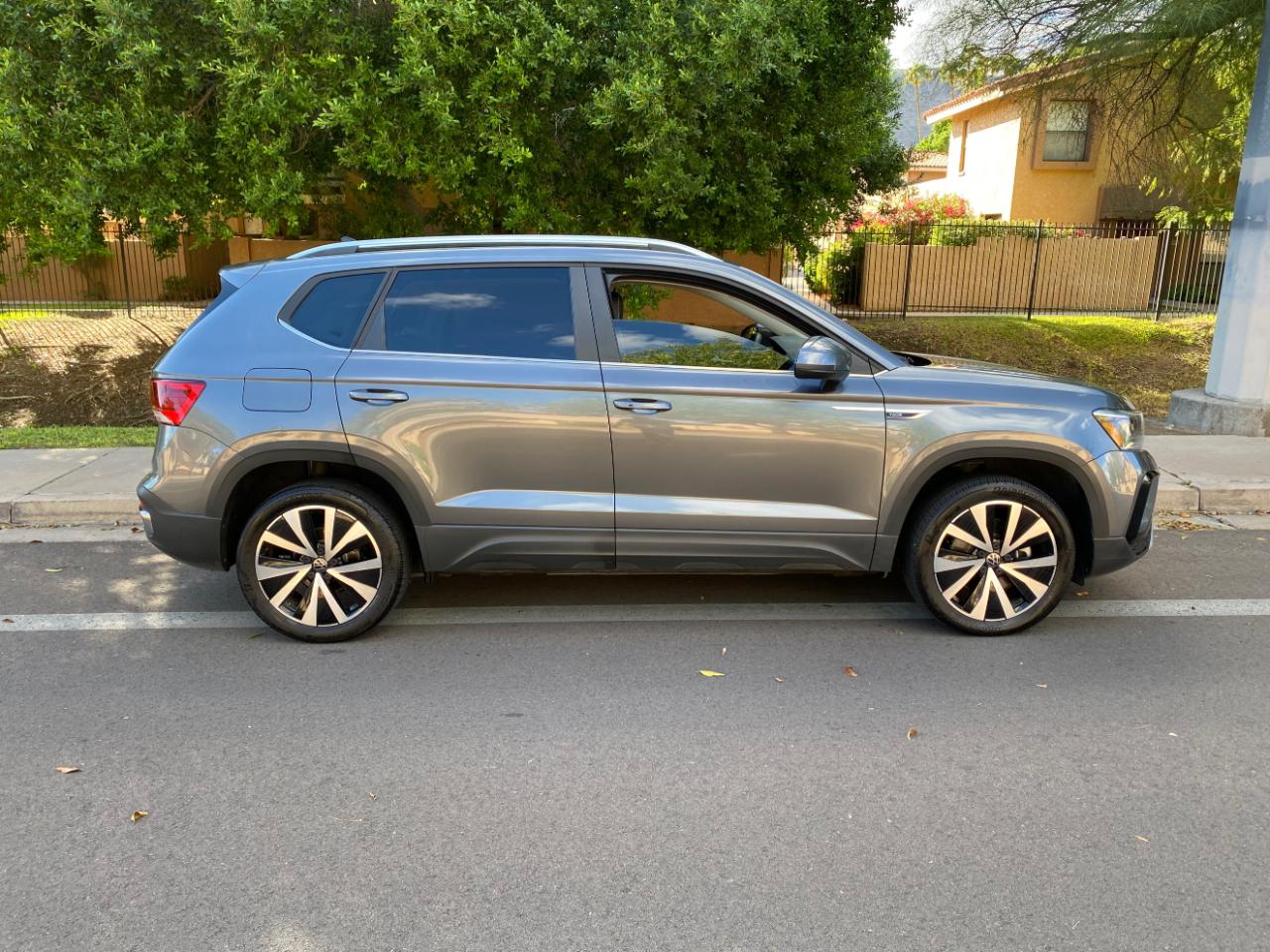 Volkswagen Taos SE FWD 2022