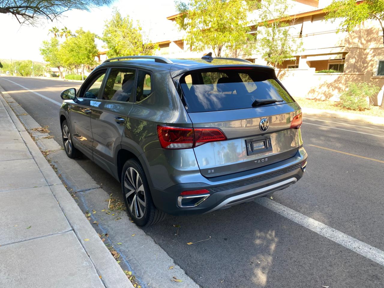 Volkswagen Taos SE FWD 2022