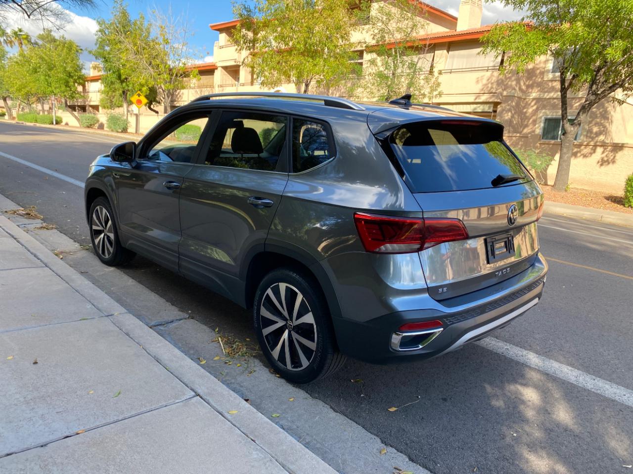 Volkswagen Taos SE FWD 2022