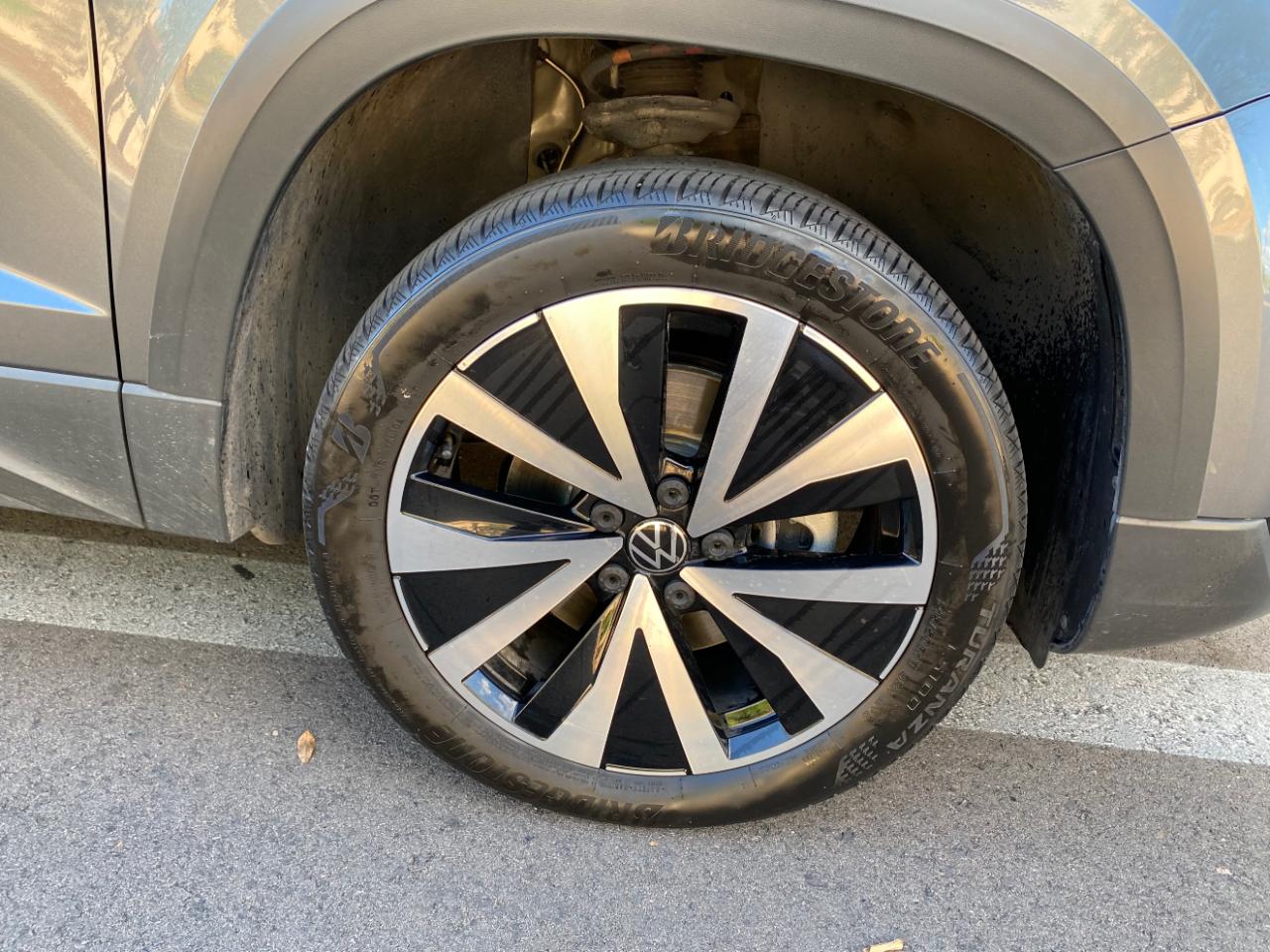 Volkswagen Taos SE FWD 2022