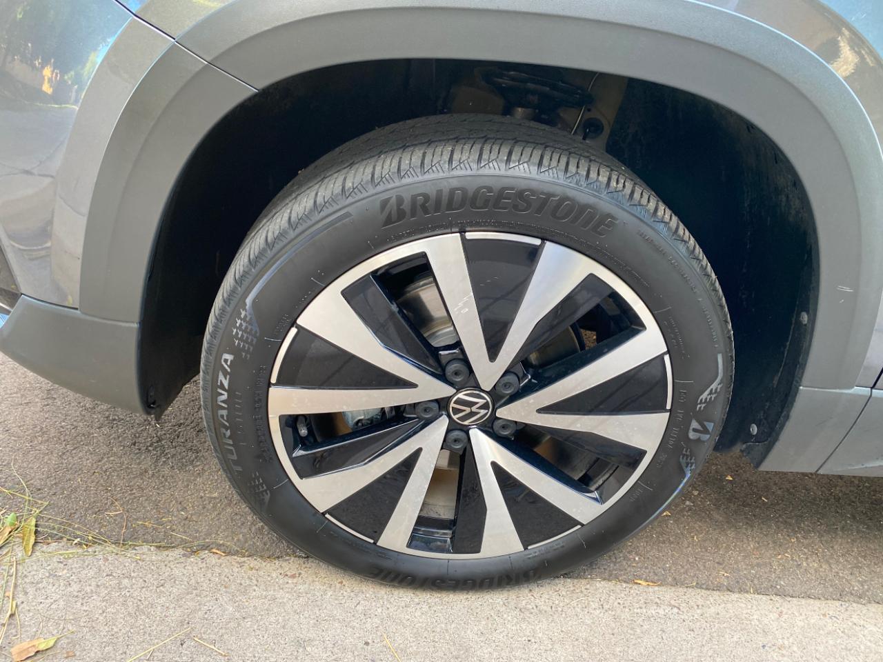 Volkswagen Taos SE FWD 2022
