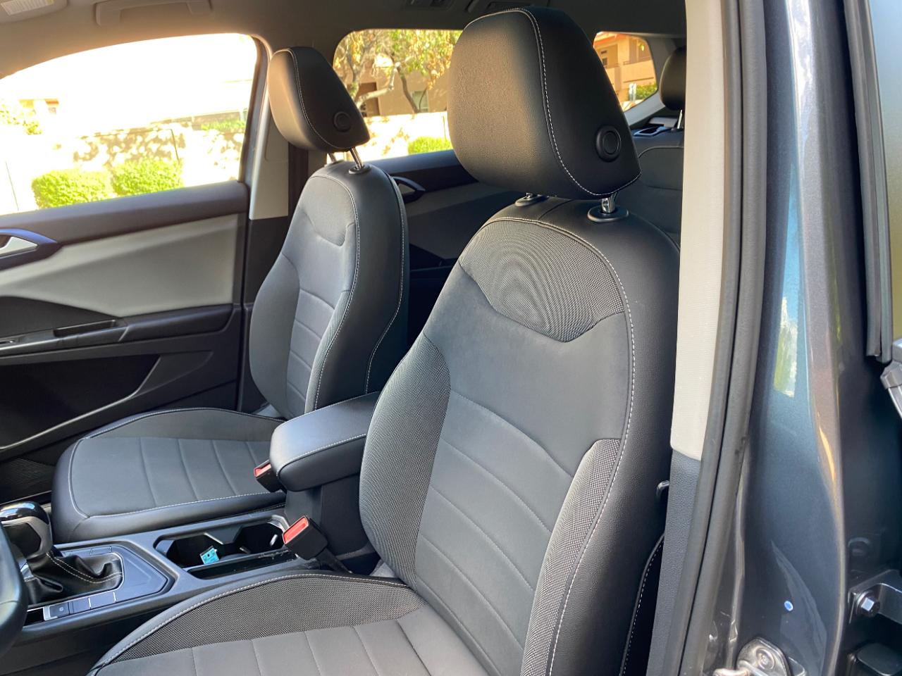 Volkswagen Taos SE FWD 2022