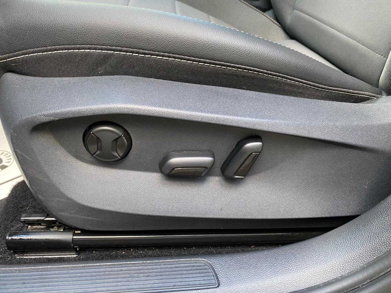 Volkswagen Taos SE FWD 2022