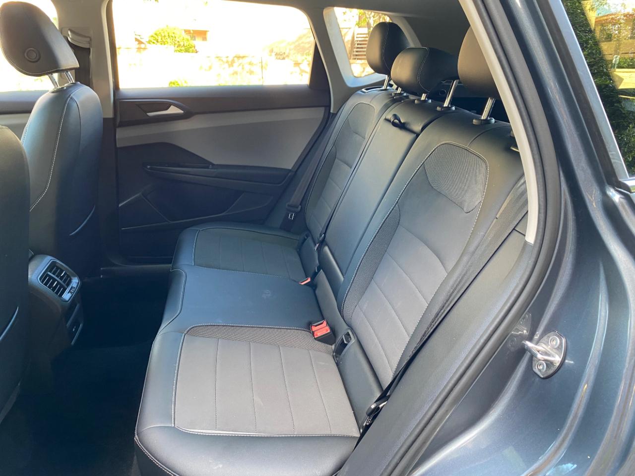 Volkswagen Taos SE FWD 2022