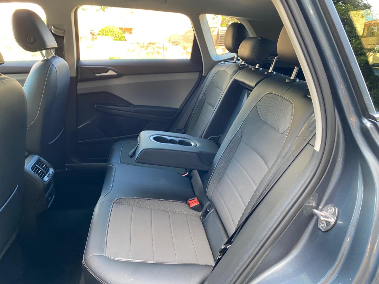 Volkswagen Taos SE FWD 2022