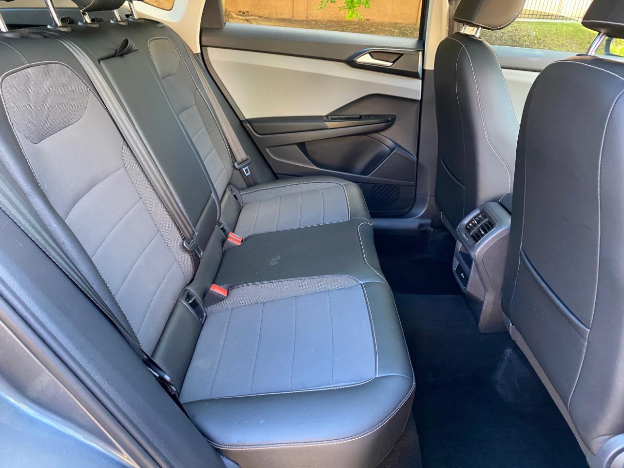 Volkswagen Taos SE FWD 2022