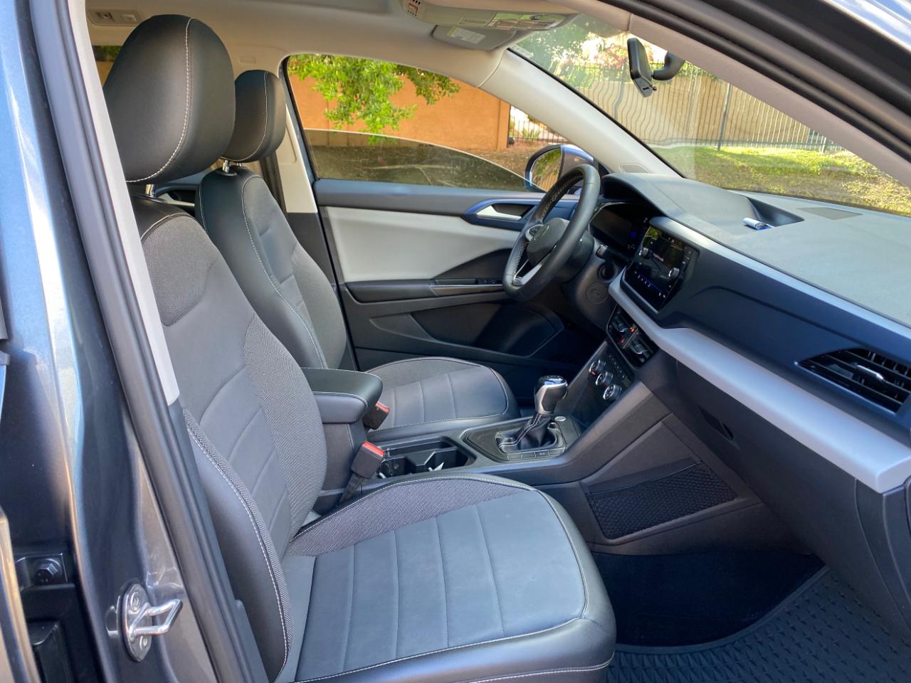 Volkswagen Taos SE FWD 2022