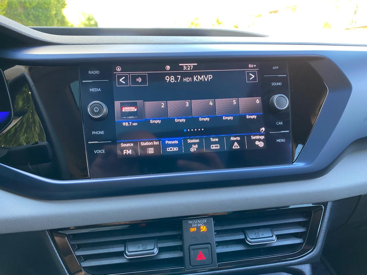 Volkswagen Taos SE FWD 2022