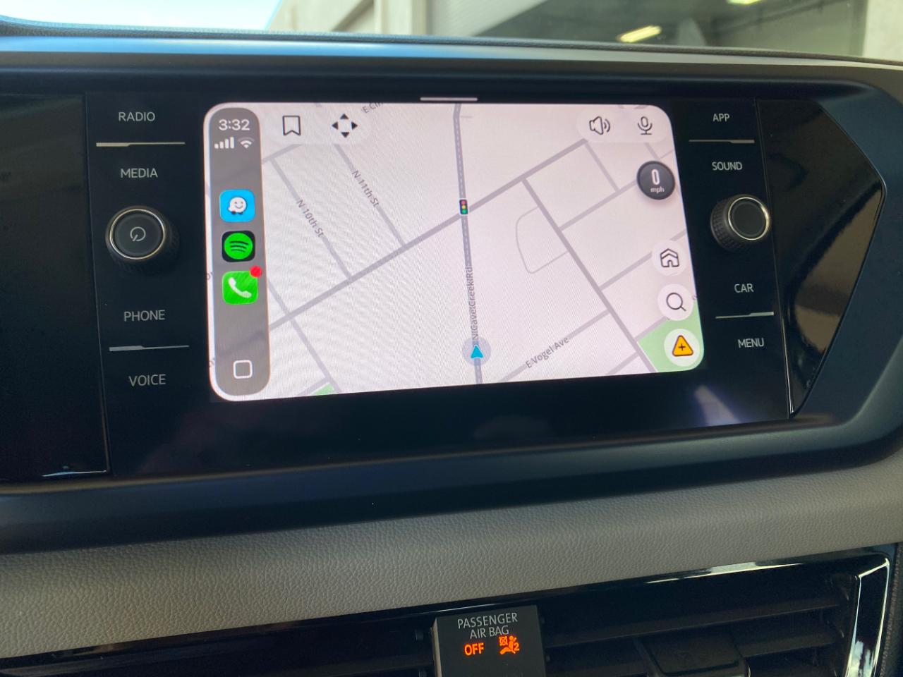 Volkswagen Taos SE FWD 2022