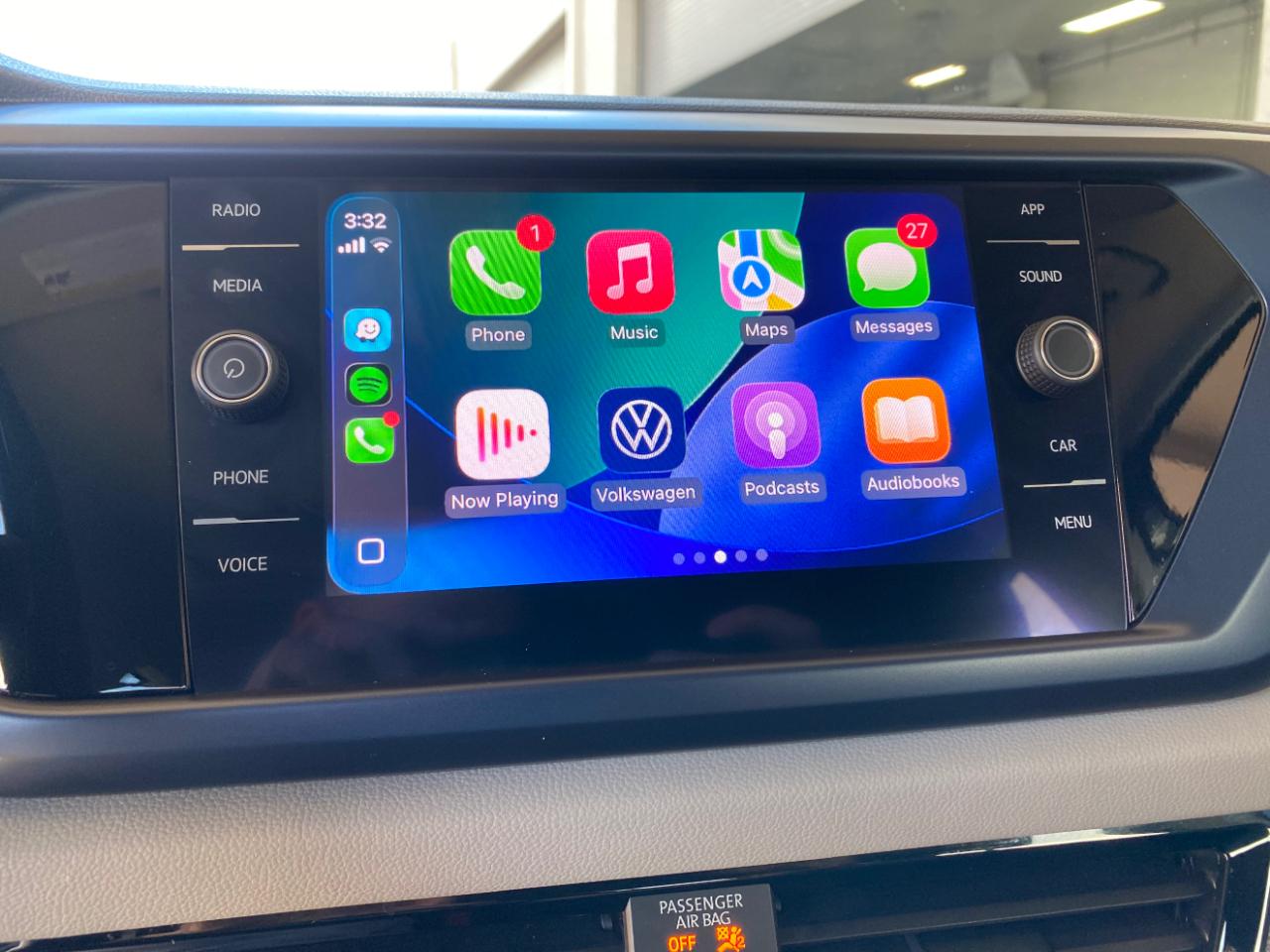 Volkswagen Taos SE FWD 2022