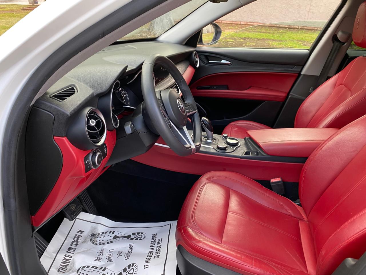 Alfa Romeo Stelvio RWD 2019