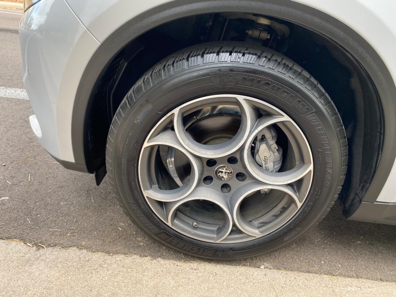 Alfa Romeo Stelvio RWD 2021