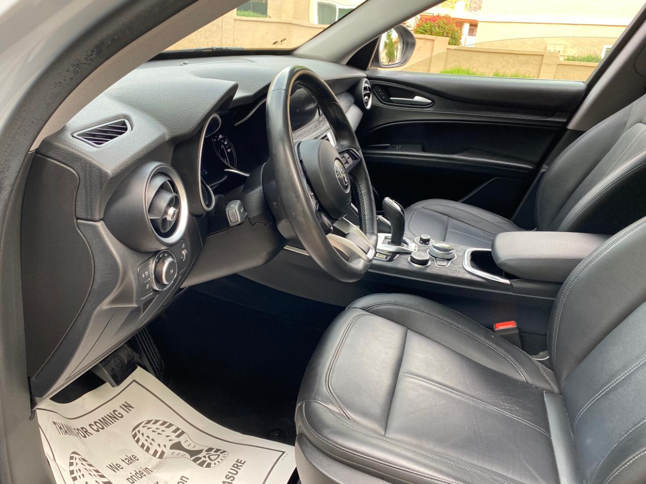 Alfa Romeo Stelvio RWD 2021