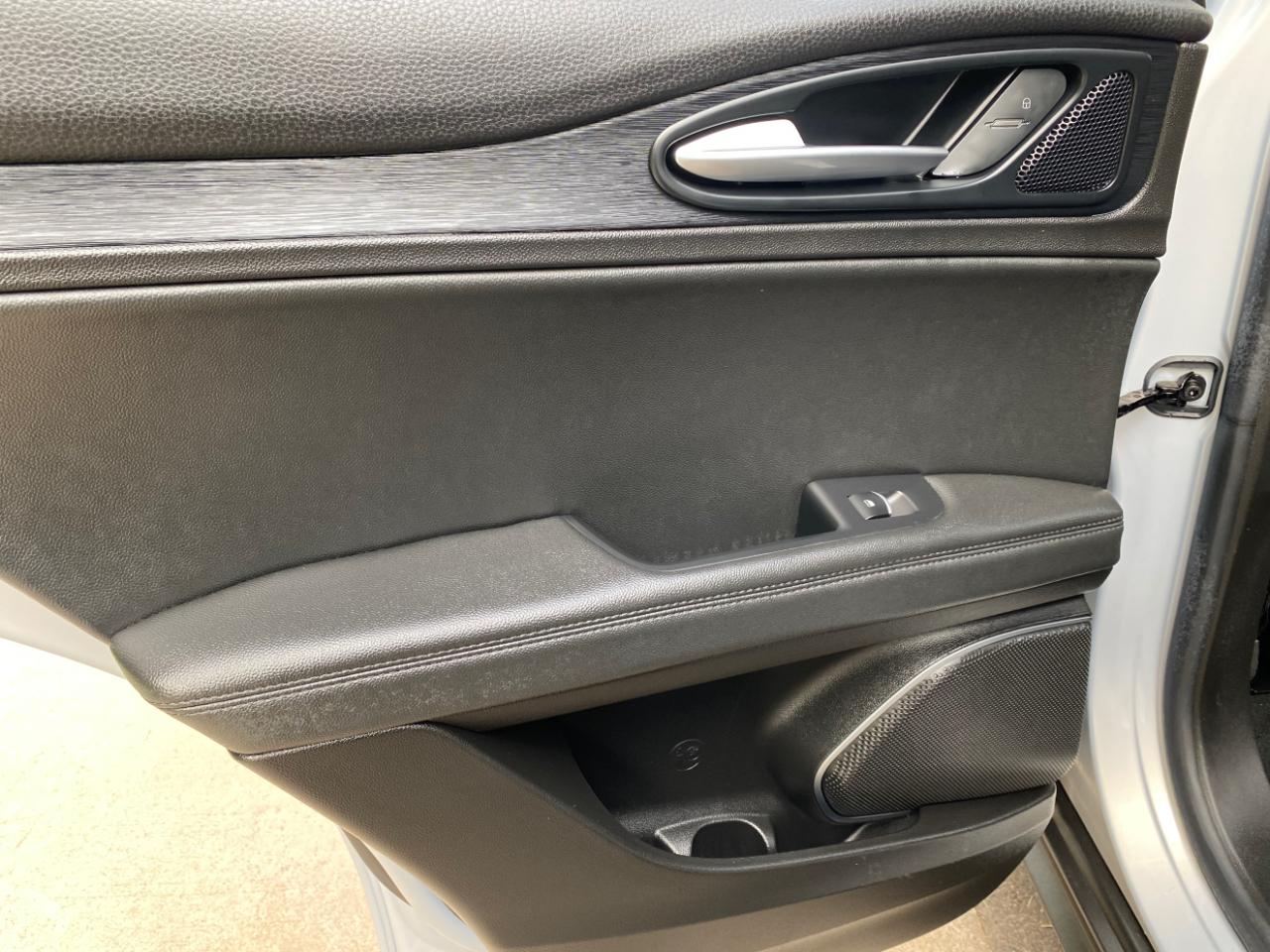 Alfa Romeo Stelvio RWD 2021