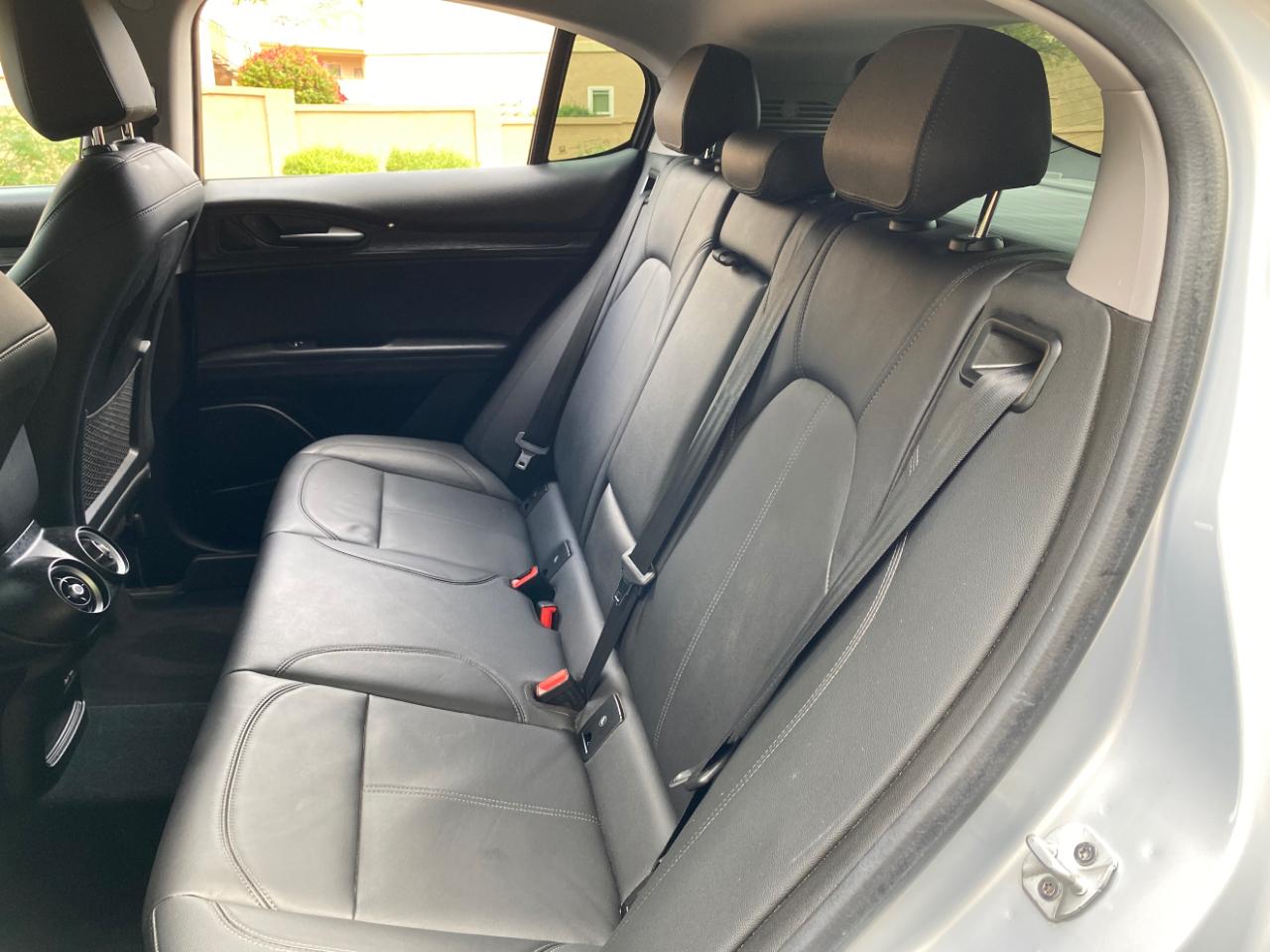 Alfa Romeo Stelvio RWD 2021