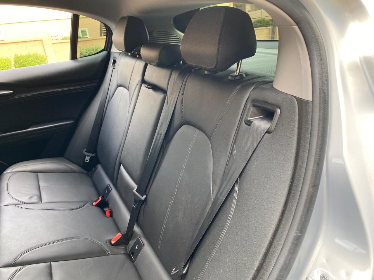 Alfa Romeo Stelvio RWD 2021