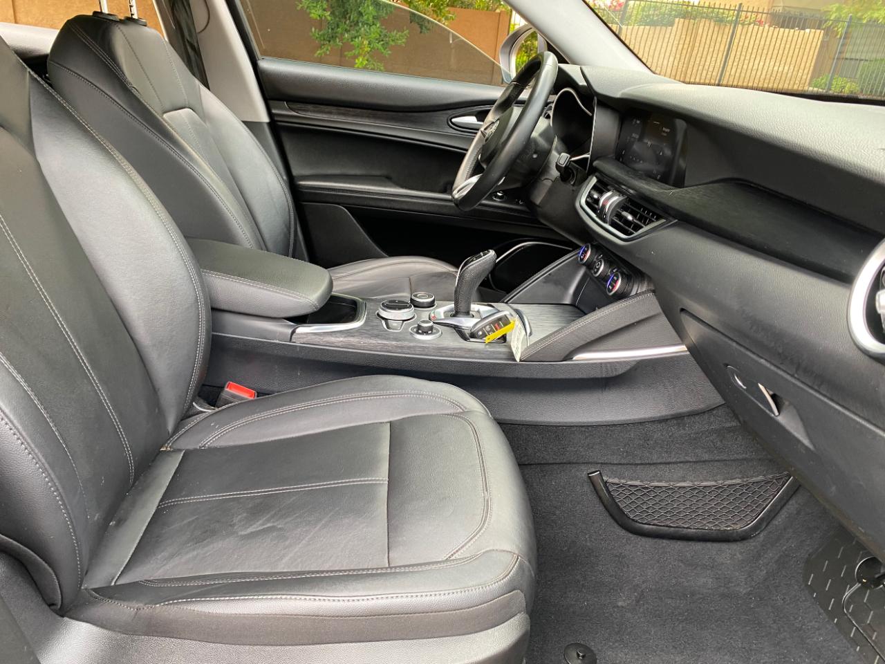 Alfa Romeo Stelvio RWD 2021