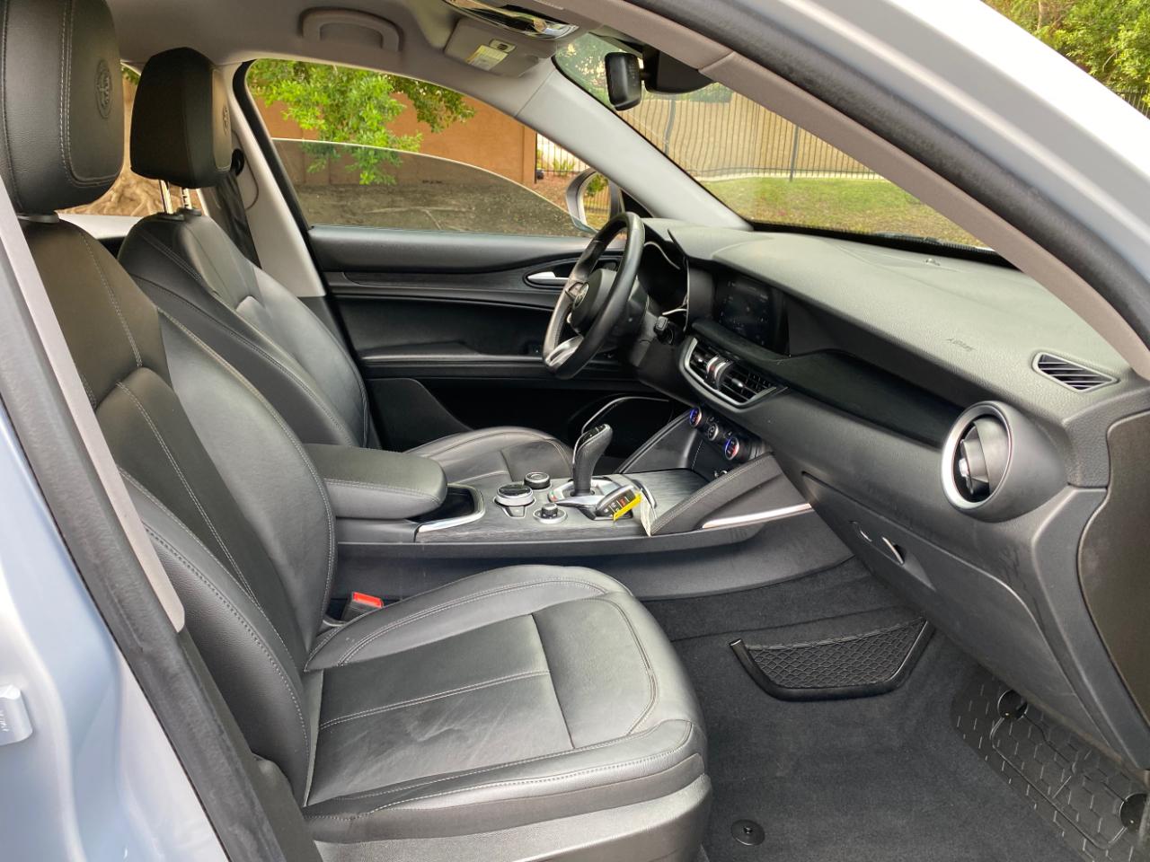 Alfa Romeo Stelvio RWD 2021