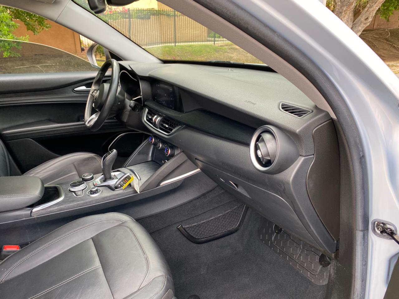Alfa Romeo Stelvio RWD 2021