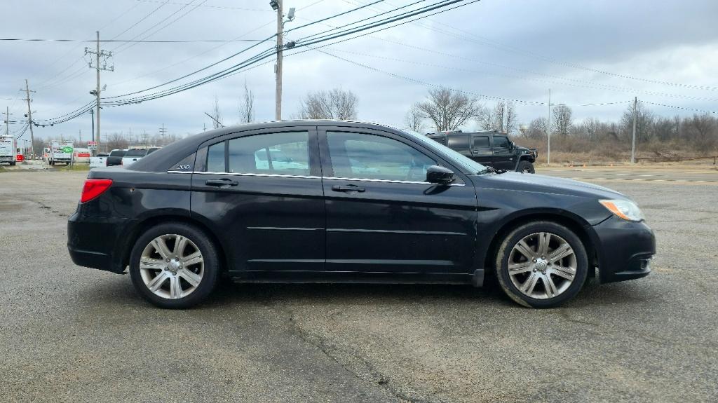 Chrysler 200 Touring 2013