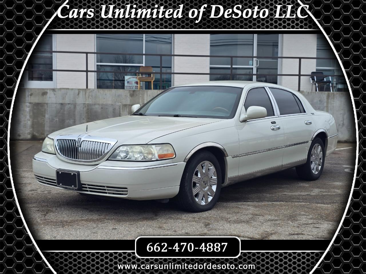 2005 Lincoln Town Car Signature