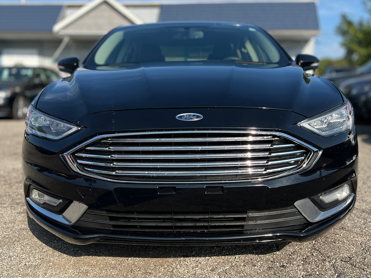 2017 Ford Fusion SE photo 3