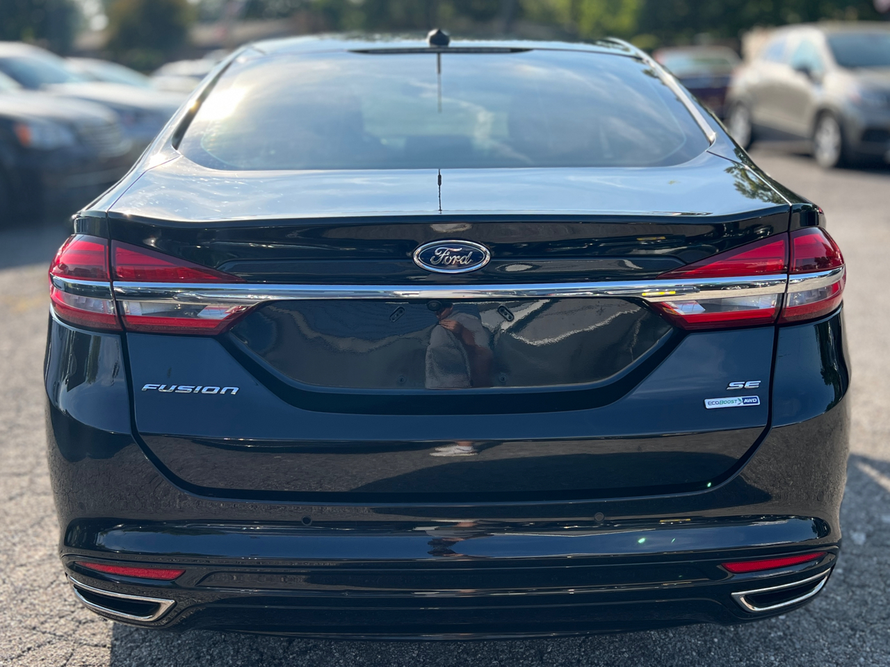 2017 Ford Fusion SE photo 5