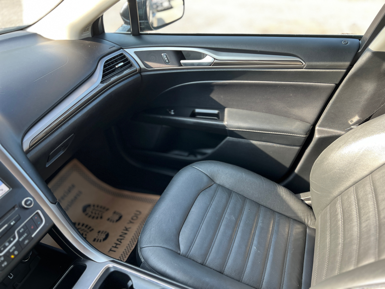 2017 Ford Fusion SE photo 20