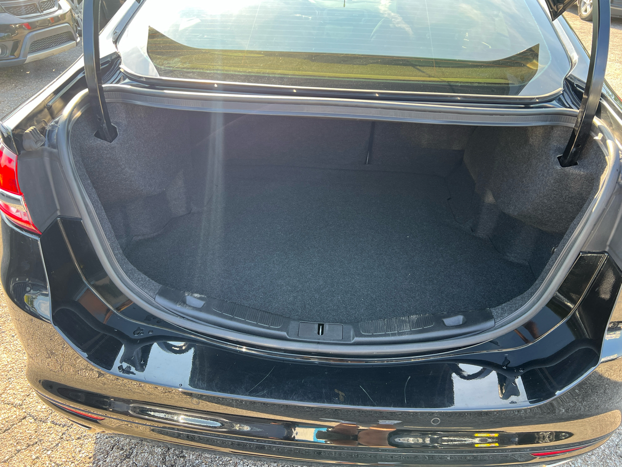 2017 Ford Fusion SE photo 26