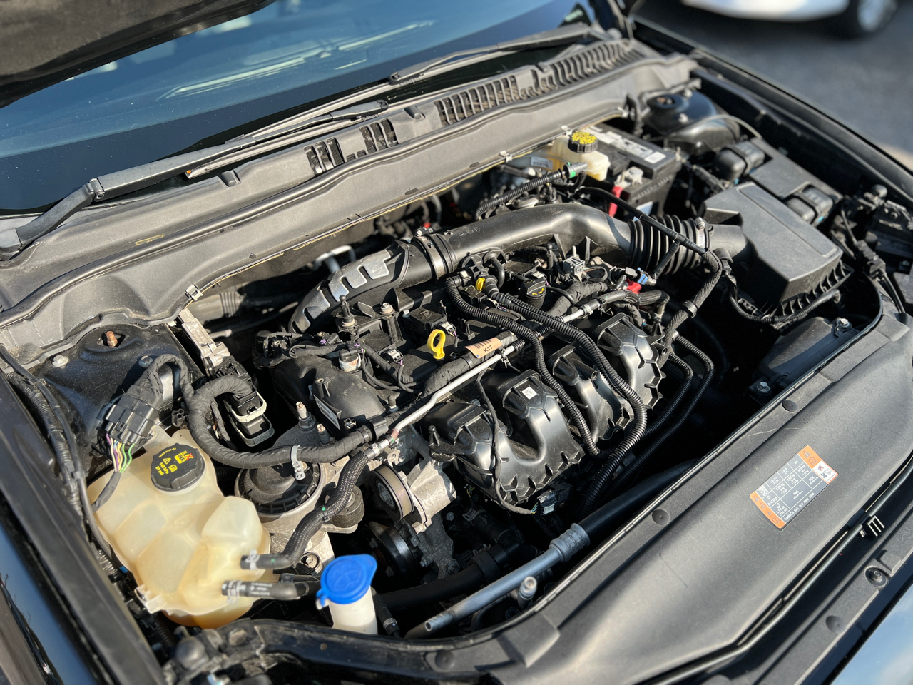 2017 Ford Fusion SE photo 28