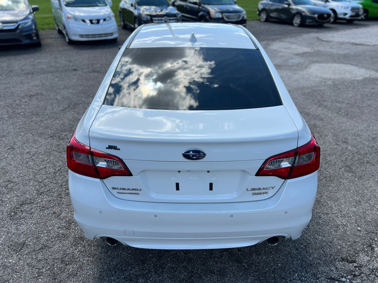 Subaru Legacy 3.6R Limited 2017