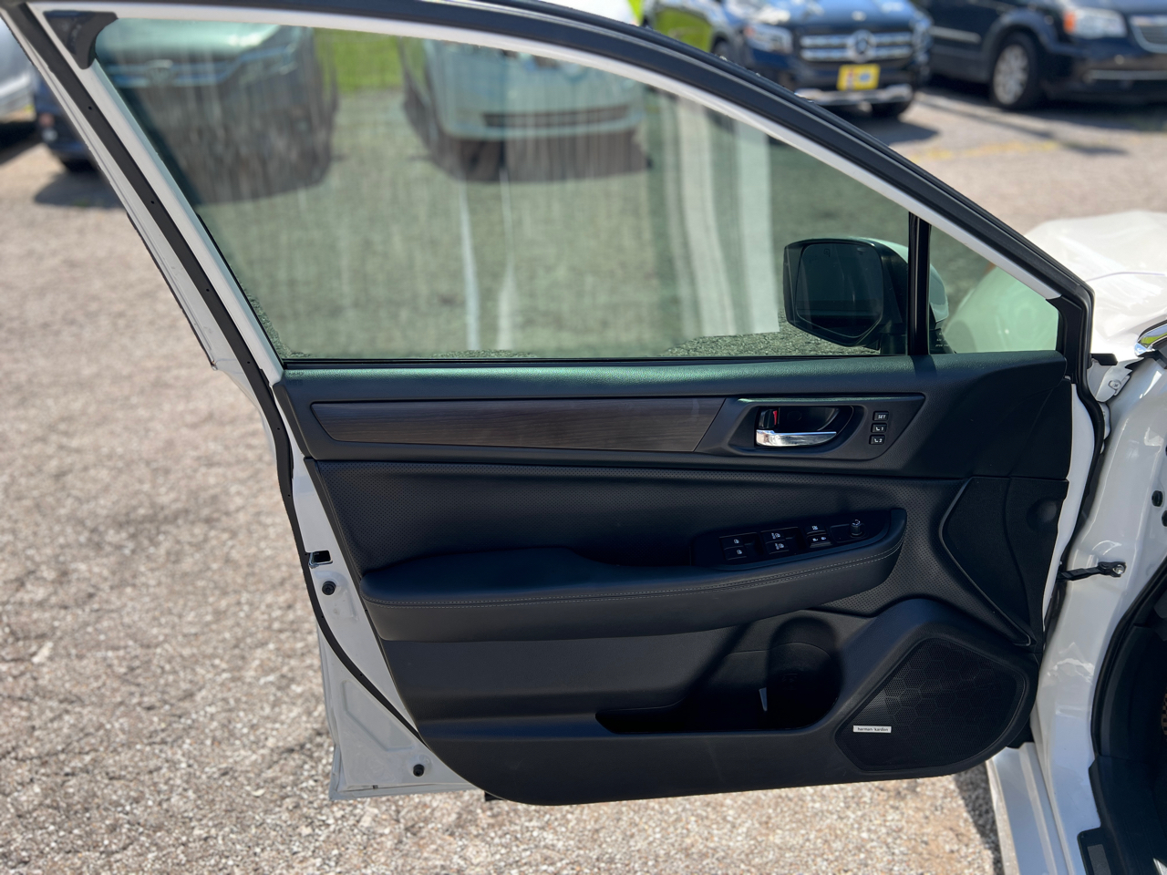 Subaru Legacy 3.6R Limited 2017