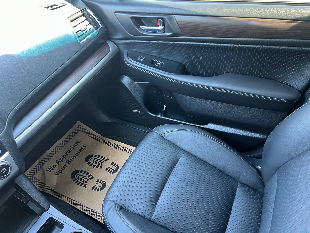 Subaru Legacy 3.6R Limited 2017