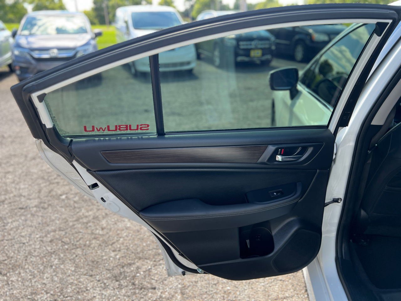 Subaru Legacy 3.6R Limited 2017