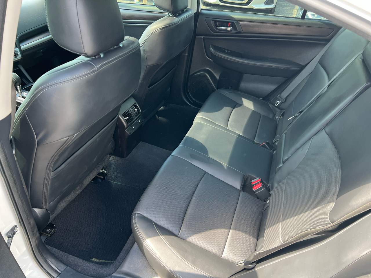 Subaru Legacy 3.6R Limited 2017