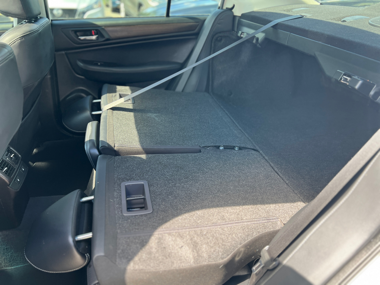 Subaru Legacy 3.6R Limited 2017